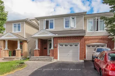 186 PARKIN Circle, Blossom Park - Airport and Area, ON K1T 4G4