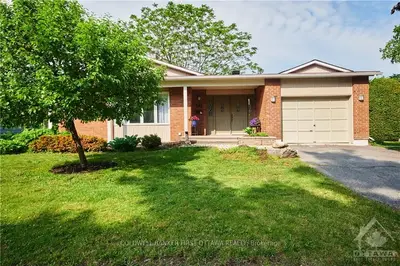 141 OLD COLONY Road, Kanata, ON K2L 1M3