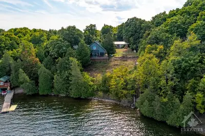 5000 SHERWOOD Road, Rideau Lakes, ON K0G 1V0