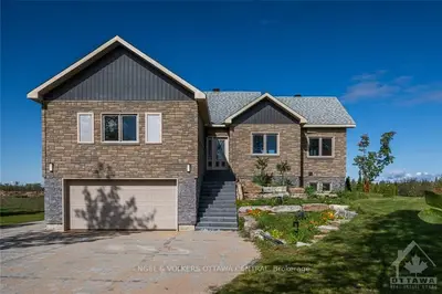 57 CONSTANCE LAKE Road, Kanata, ON K2K 1X7