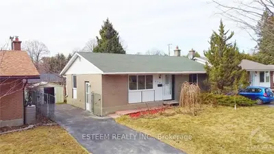 2563 HOPKINS Road, Britannia Heights - Queensway Terrace N and Area, ON K2B 7X6