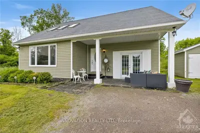 12689 Lanark Road, Greater Madawaska, On K0j 1h0