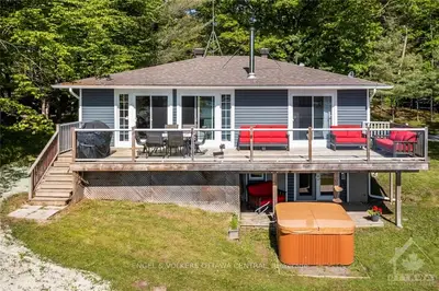 215 PRETTIES ISLAND Road, Drummond/North Elmsley, ON K7C 4K8