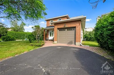 6062 MEADOWGLEN Drive, Orleans - Convent Glen and Area, ON K1C 5S3