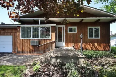 3670 RIVER Road, Greely - Metcalfe - Osgoode - Vernon and Area, ON K4M 1B4
