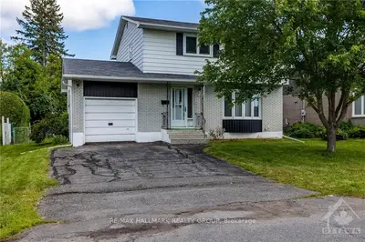111 NORICE Street, Meadowlands - Crestview and Area, ON K2G 2X9