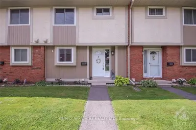 3905 OLD RICHMOND Road D, Bells Corners and South to Fallowfield, ON K2H 5C6