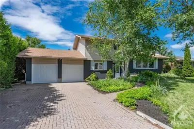 32 HORNER Drive, Crystal Bay - Rocky Point - Bayshore, ON K2H 5E7