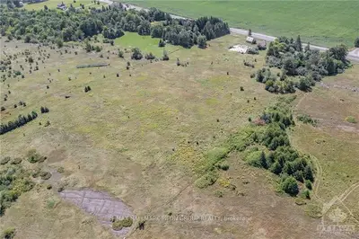 2572 UPPER DWYER HILL Road, Carp - Huntley Ward, ON K0A 1L0
