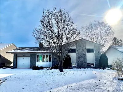 80 Palsen Street, Meadowlands - Crestview And Area, On K2g 2w5