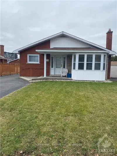 704 Claude Street A, Overbrook - Castleheights And Area, On K1k 2s2