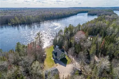 23 VIZENA Trail, Whitewater Region, ON K0J 2L0