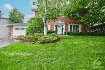 1822 YALE Avenue, Alta Vista and Area, ON K1H 6S4