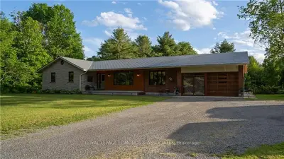 3879 HIGHLAND Road, McNab/Braeside, ON K7S 3G9