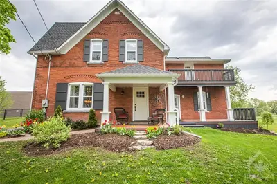 5873 PERTH Street, Stittsville - Munster - Richmond, ON K0A 2Z0