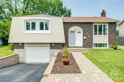 375 LEANNE Street, Orleans - Cumberland and Area, ON K1E 1V8