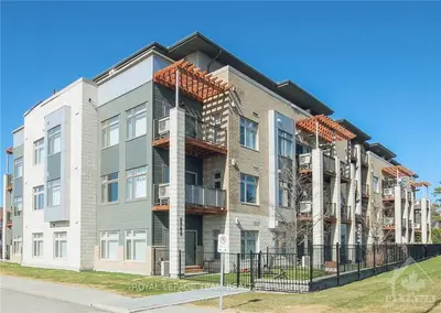2785 BASELINE Road 116, Parkway Park - Queensway Terrace S and Area, ON K2H 0B7