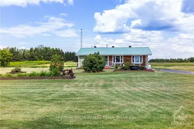 3029 BIRCHGROVE Road, Orleans - Cumberland and Area, ON K0A 3E0