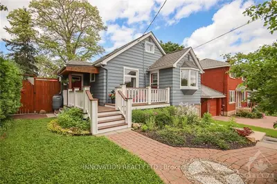 210 WOODROFFE Avenue, Woodroffe, ON K2A 3V4