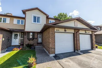 6571 COLONY Square, Orleans - Convent Glen and Area, ON K1C 3E4