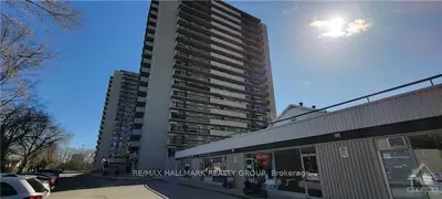 158b Mcarthur Avenue Ph2, Vanier And Kingsview Park, On K1l 8c9