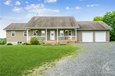 401 PINE GROVE Road, Lanark Highlands, ON K0G 1K0