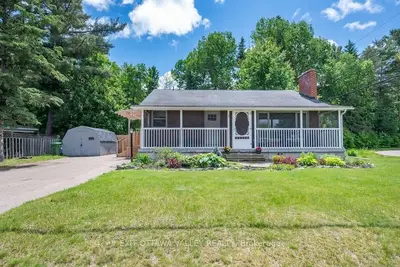2 White Street, Petawawa, ON K8H 1Z6