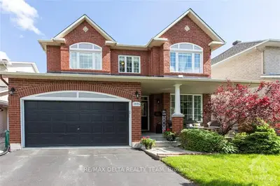 1975 MONTCLAIR Avenue, Orleans - Convent Glen and Area, ON K1W 1H9