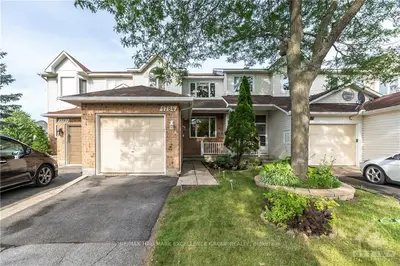 1784 HENNESSY Crescent, Orleans - Cumberland and Area, ON K4A 3X7
