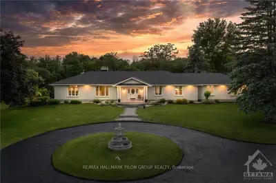 1470 MILLBURN Crescent, Orleans - Cumberland and Area, ON K4C 1C9
