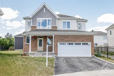 118 AUBRAIS Crescent, Orleans - Convent Glen and Area, ON K1W 0N1