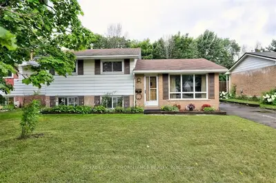 676 LAURIER Boulevard, Brockville, ON K6V 5X8