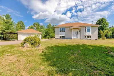 2906 B LINE Road, Laurentian Valley, ON K8A 6W8