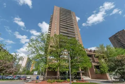 505 ST LAURENT Boulevard 1205, Manor Park - Cardinal Glen and Area, ON K1K 3X4