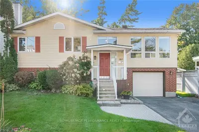 182 Bradford Street, Britannia - Lincoln Heights And Area, On K2b 5z4