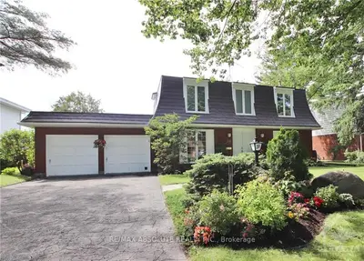 20 Crofton Road, South Of Baseline To Knoxdale, On K2g 0n3
