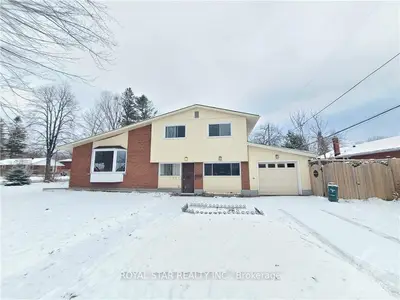 2361 Edwin Crescent, Parkway Park - Queensway Terrace S And Area, On K2c 1h8