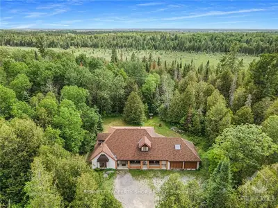 975 UPPER DWYER HILL Road, Carp - Huntley Ward, ON K0A 1L0