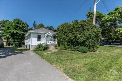 684 MELBOURNE Avenue, Carlingwood - Westboro and Area, ON K2A 1X5