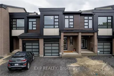 704 HORNED OWL Avenue, Blossom Park - Airport and Area, ON K4M 1B2