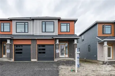 119 ANGELONIA Crescent, Blossom Park - Airport and Area, ON K1T 0Y5