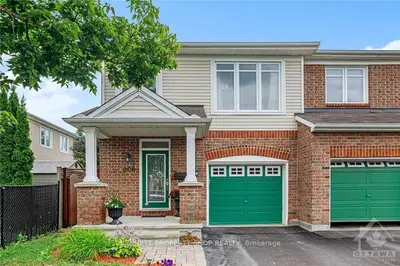 206 PARKIN Circle, Blossom Park - Airport and Area, ON K1T 4G4