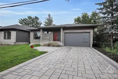 18 B KIMBERLEY Road, Bells Corners and South to Fallowfield, ON K2H 6B8