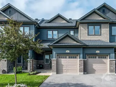 209 Shinny Avenue G, Kanata, On K2v 0e9