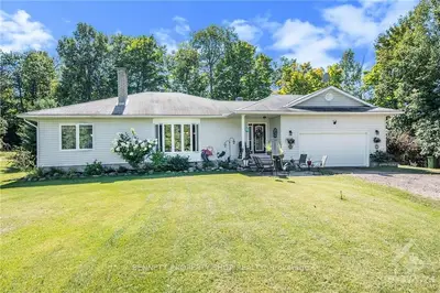 797 FOREST PARK Road, Laurentian Valley, ON K8A 6W2