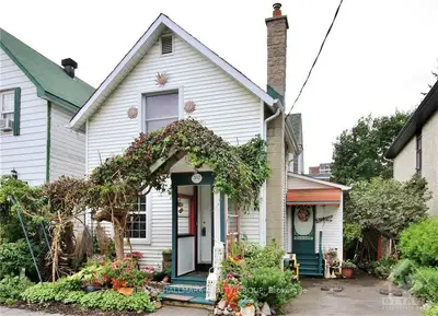 382 Winston Avenue, Carlingwood - Westboro And Area, On K2a 1y5