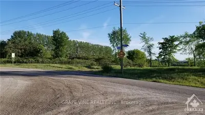 4599 Mohrs Road, Carp - Dunrobin - Huntley - Fitzroy And Area, On K7s 3g7