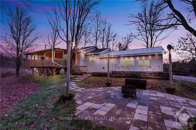 113741 7, Addington Highlands, On K0h 1z0