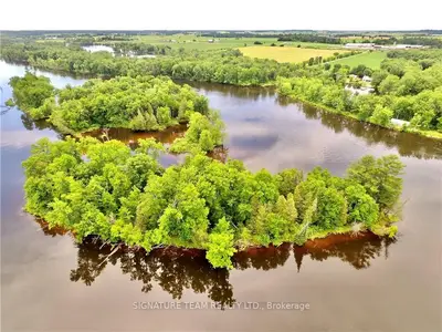 0 SAWLOG, Whitewater Region, ON K0J 2L0