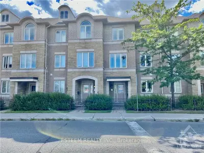 128d CENTREPOINTE Drive, South of Baseline to Knoxdale, ON K2G 4N6